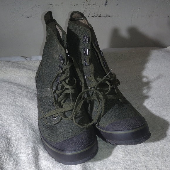 Cabela’s Army Green Canvas Fishing Boots Green Boots - Picture 2 of 14